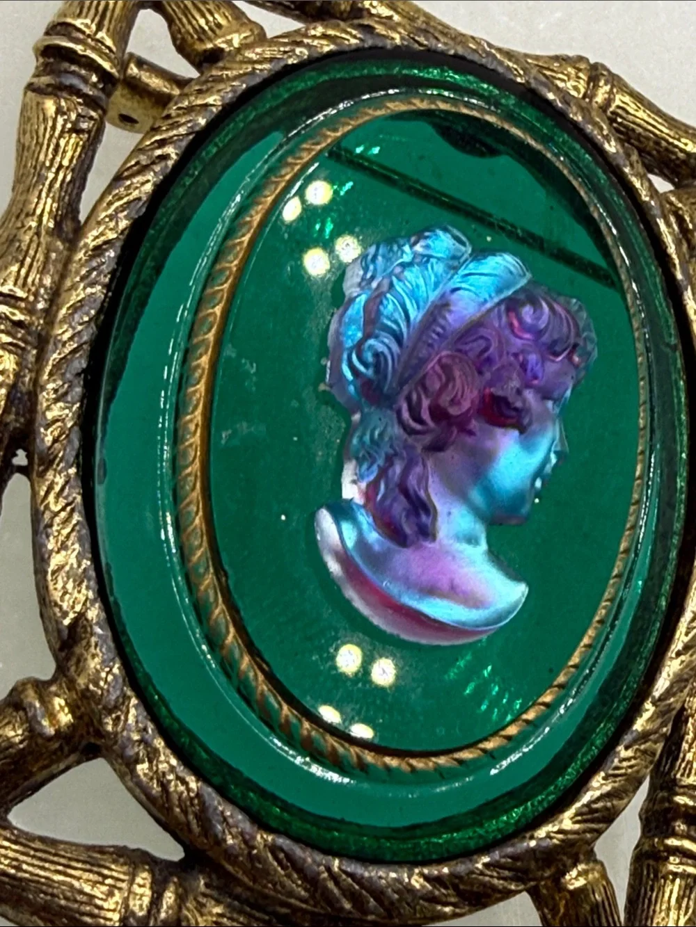 Vintage Green Glass Cameo Brooch with Gold Frame intaglio pin